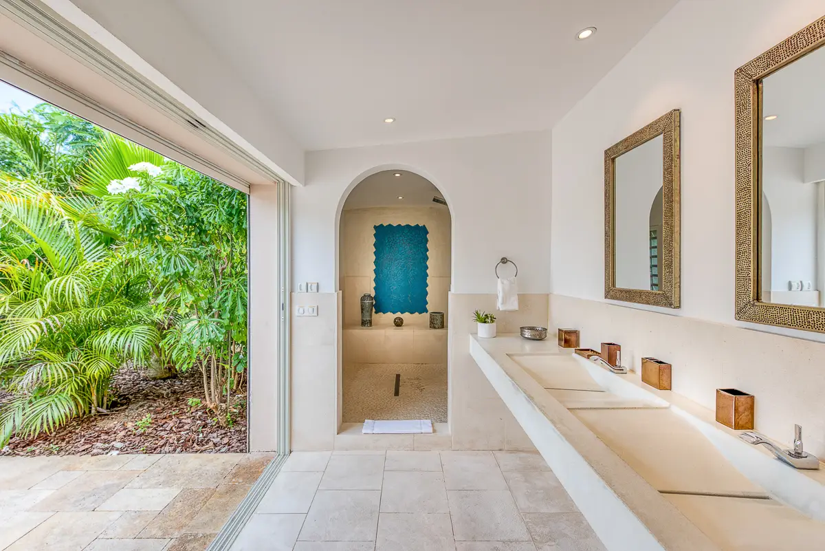 Salle de bain, lumière naturelle