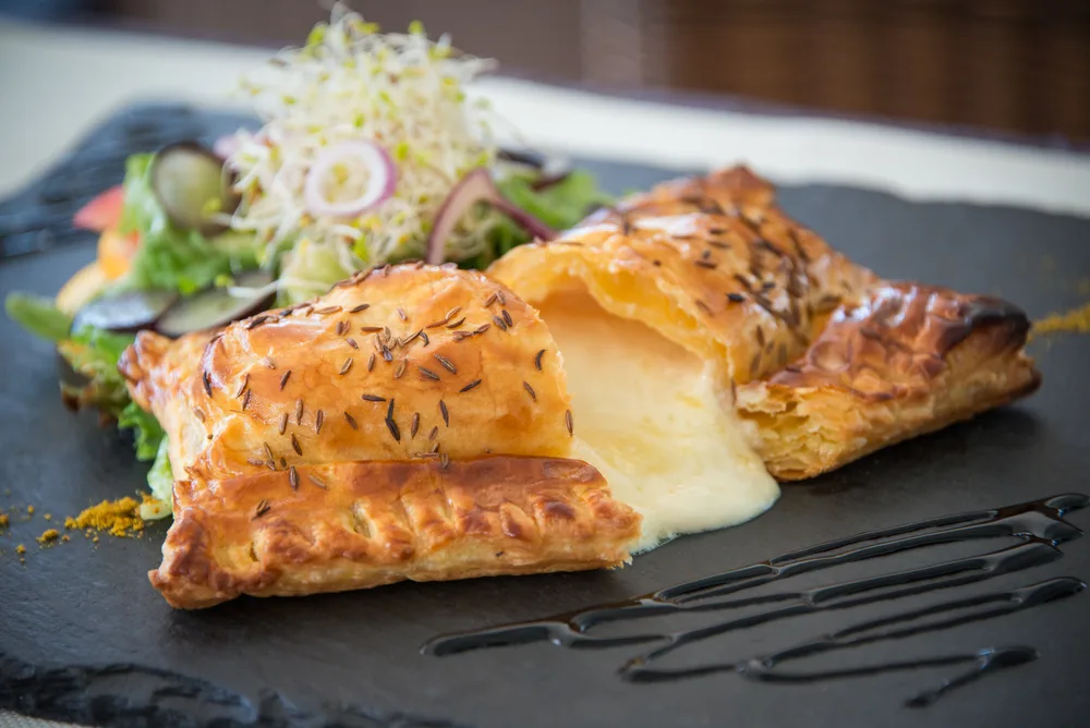 Chausson feuilleté au fromage